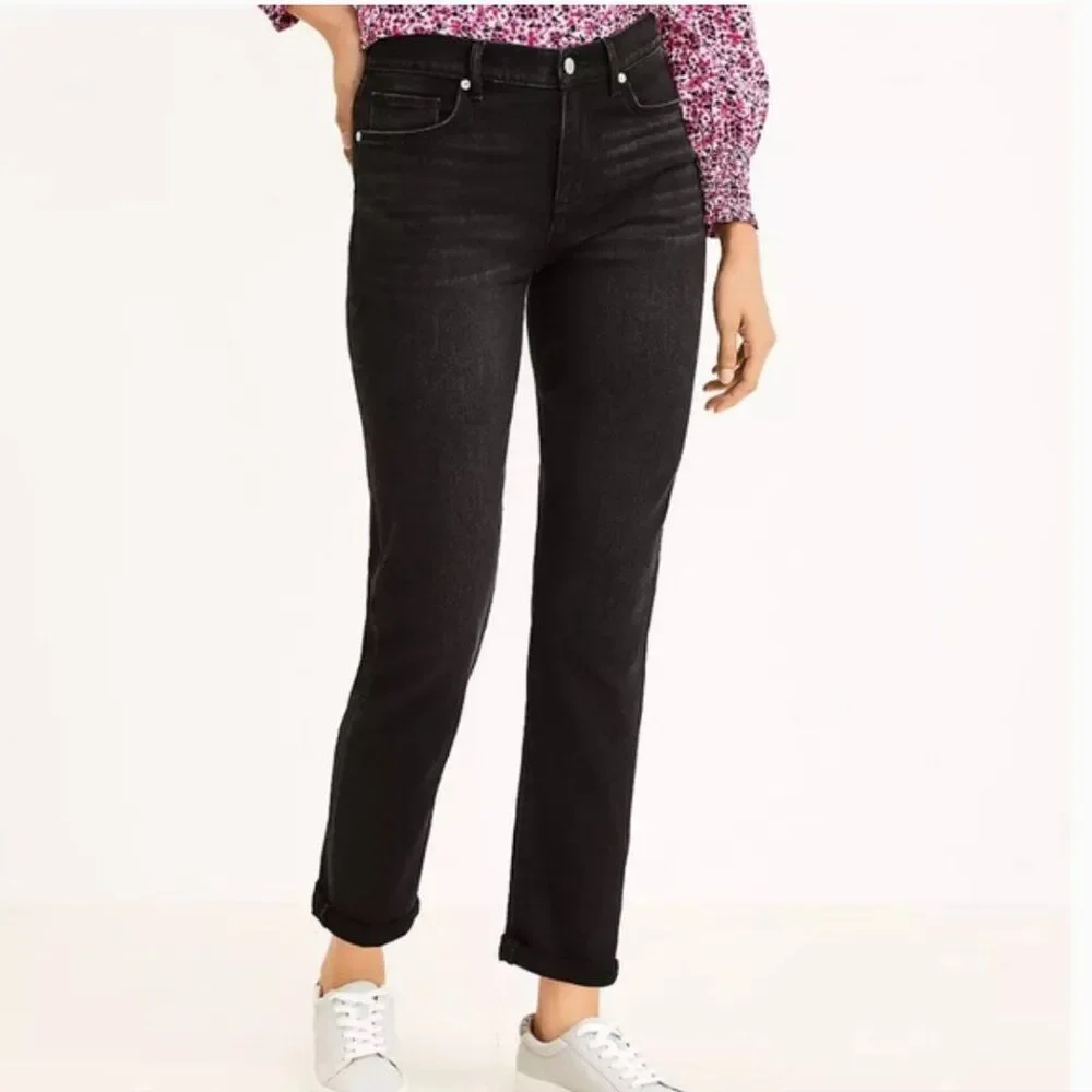 LOFT Mid Rise Girlfriend Jeans - Size 8 - NWT
